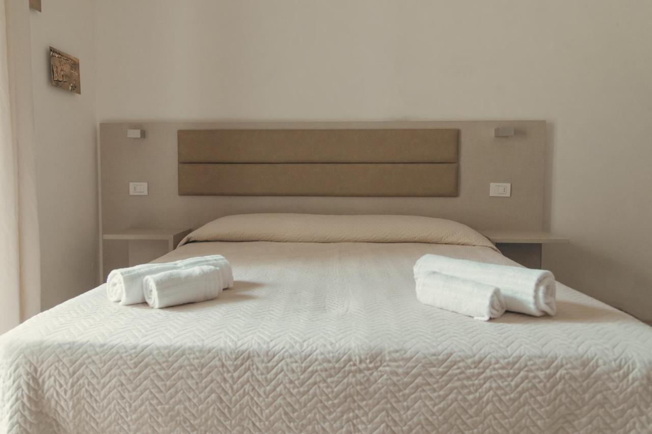Hotel Lux Gabicce Mare Esterno foto