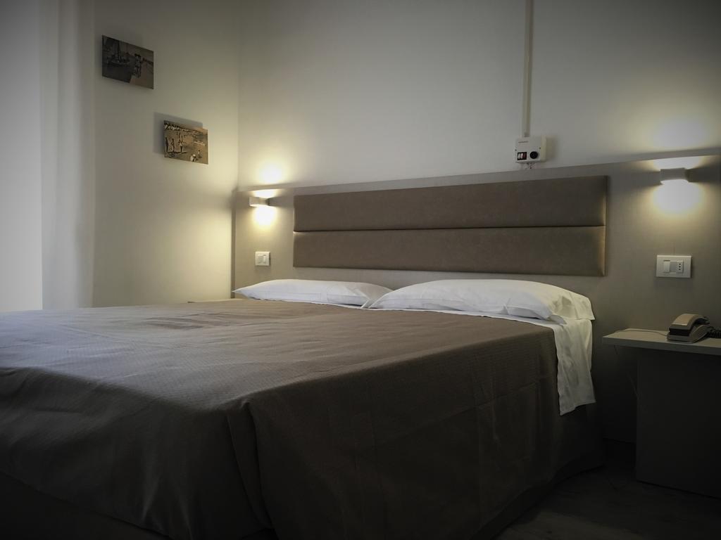 Hotel Lux Gabicce Mare Esterno foto