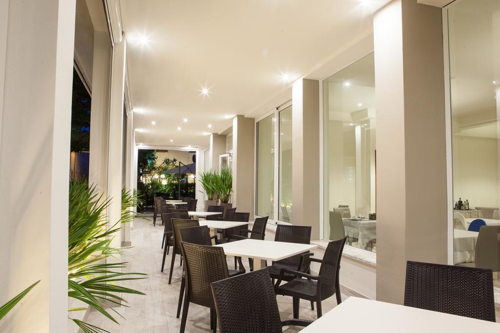 Hotel Lux Gabicce Mare Esterno foto