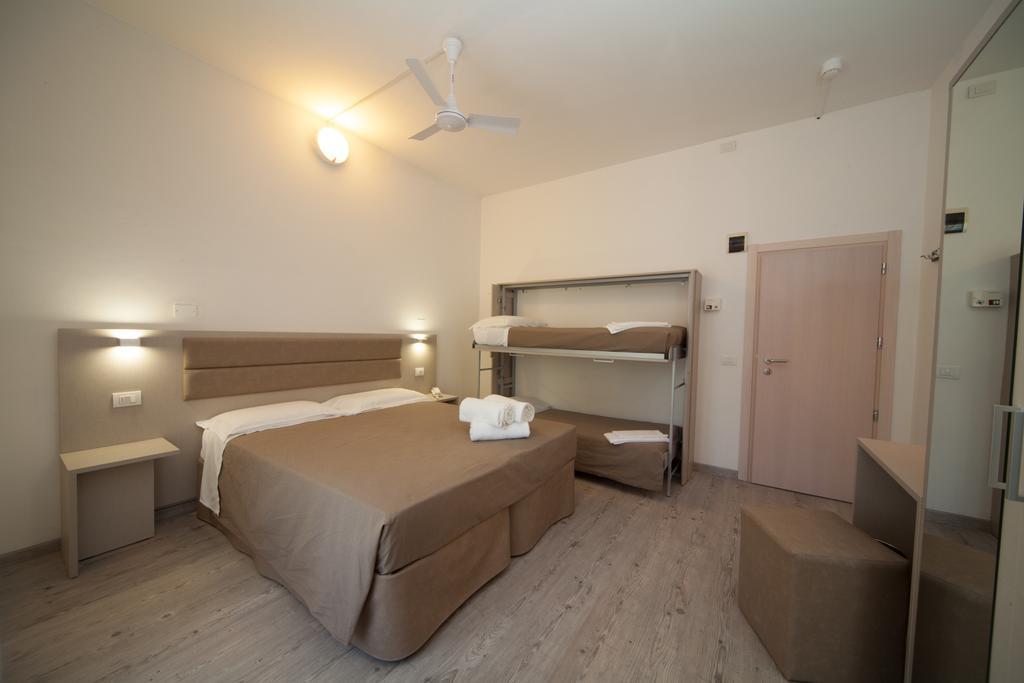 Hotel Lux Gabicce Mare Esterno foto