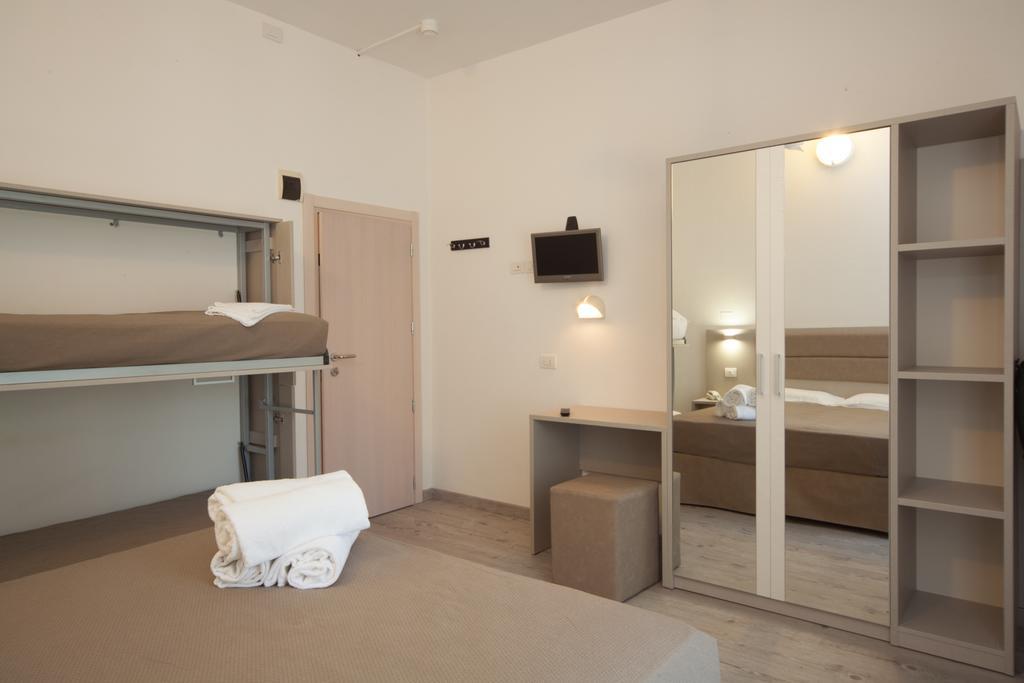 Hotel Lux Gabicce Mare Esterno foto