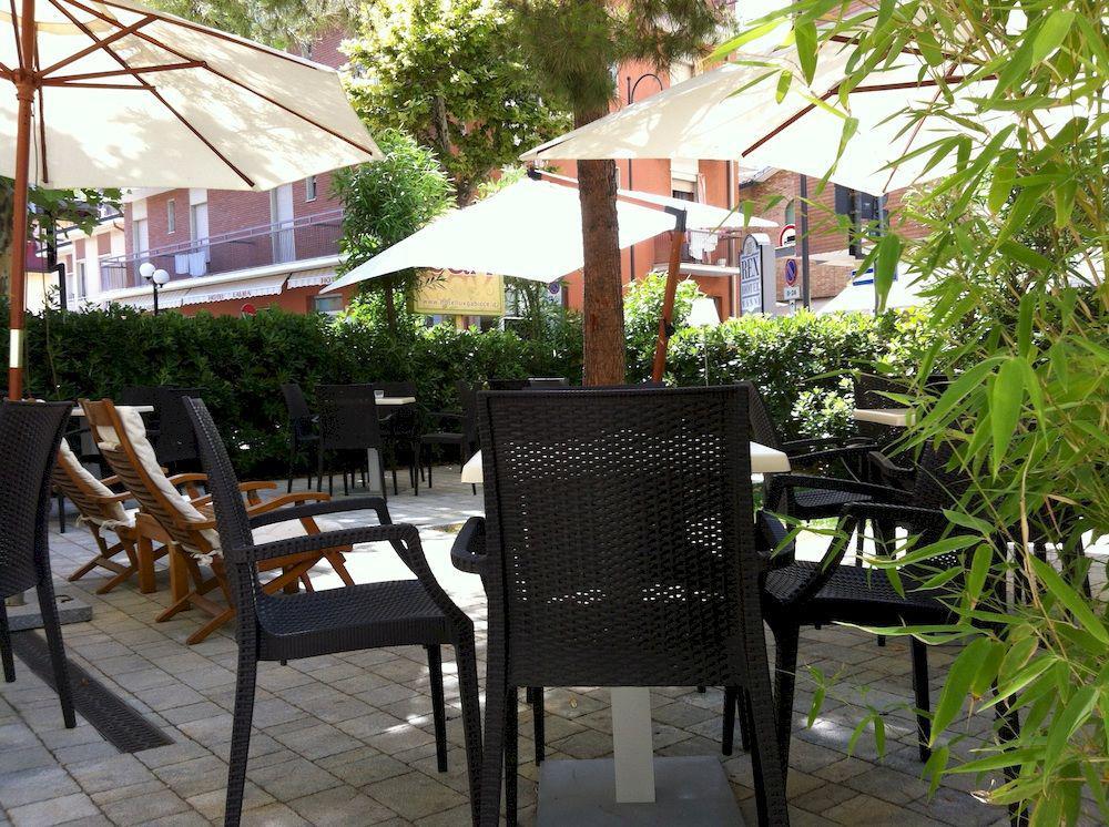 Hotel Lux Gabicce Mare Esterno foto